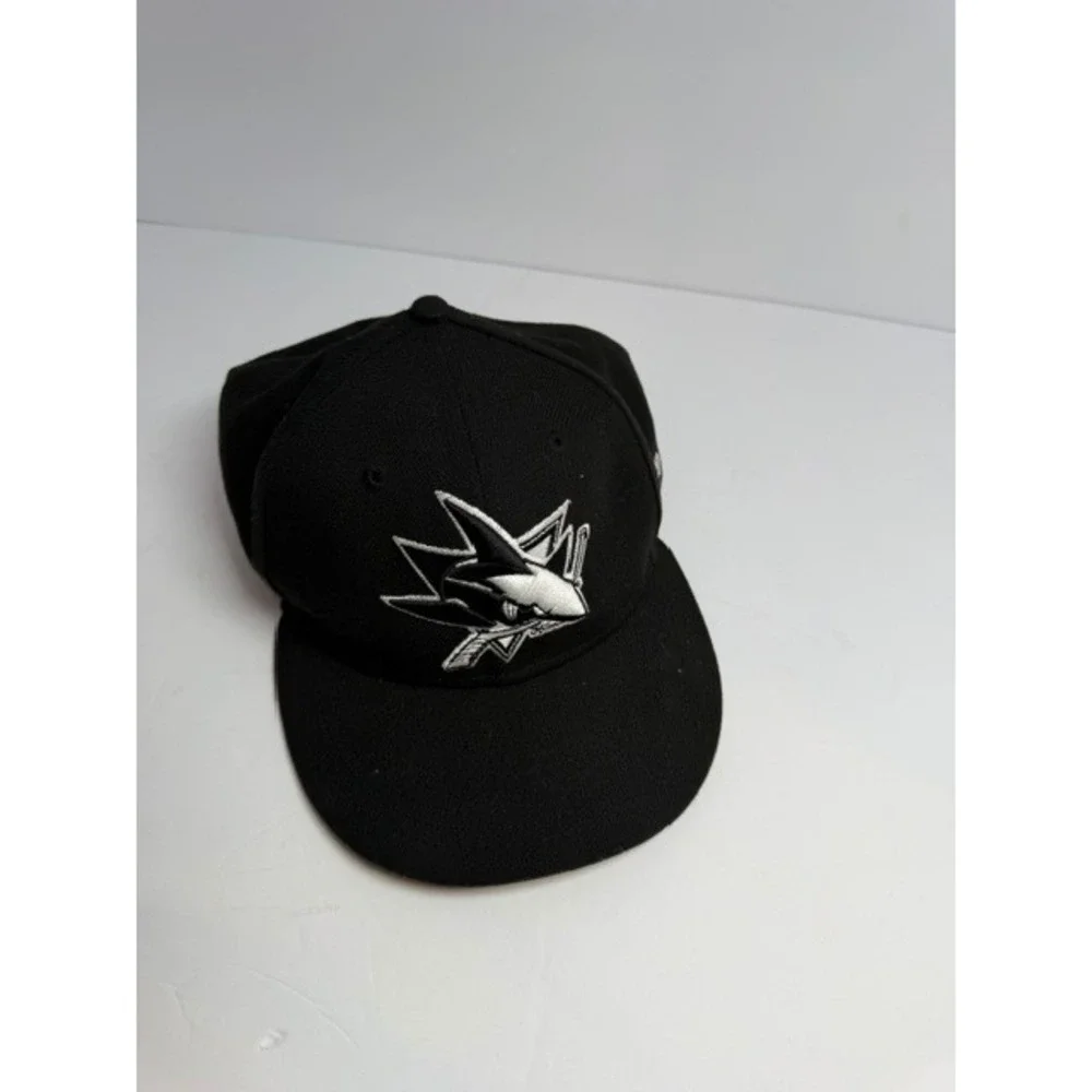 New Era 59FIFTY San Jose Sharks Fitted Hat Black White NHL Size 7 5/8 Cap